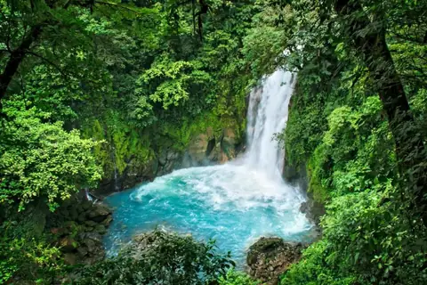 Top 5 Best Places to Travel for Adventure and Relaxation